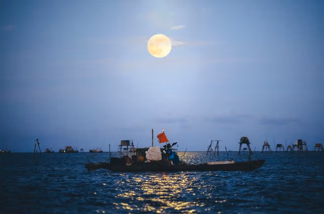 Trăng tròn tháng 3 được gọi là Trăng Giun