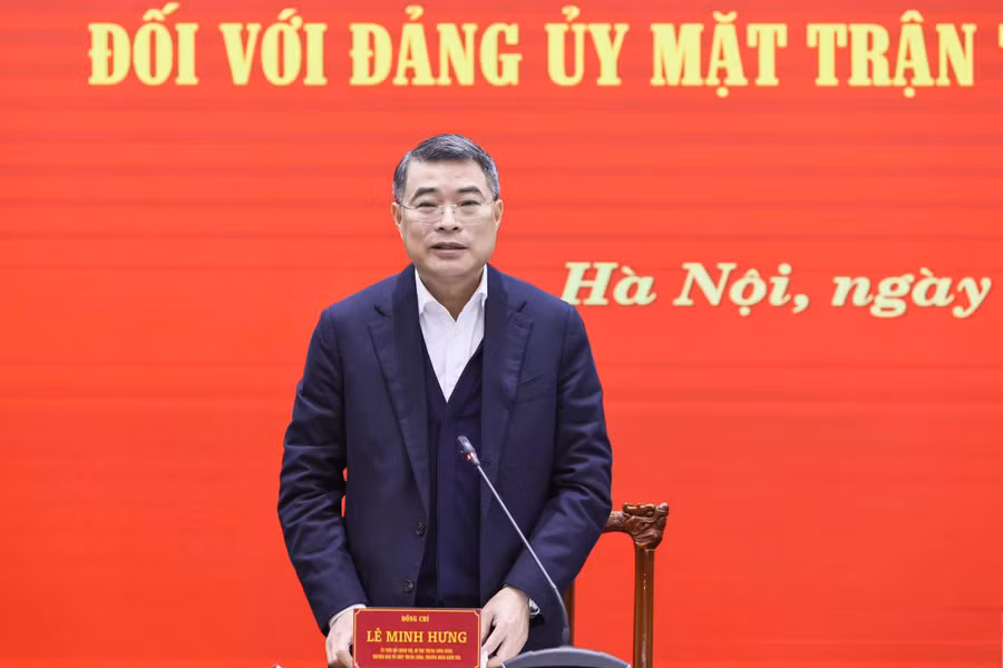 Trưởng ban Tổ chức T.Ư Lê Minh Hưng phát biểu tại hội nghị