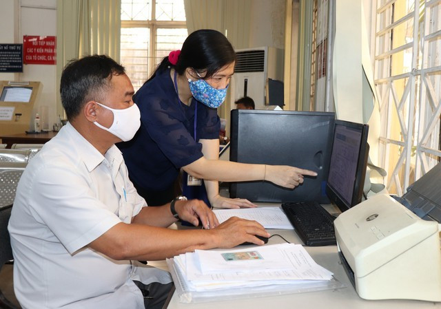 Không có quy định nào về việc công chức xã không có bằng chính quy đại học sẽ thuộc đối tượng tinh giản biên chế trong quá trình sắp xếp bộ máy. Ảnh chỉ có tính minh họa Không có quy định nào về việc công chức xã không có bằng chính quy đại học sẽ thuộc đối tượng tinh giản biên chế trong quá trình sắp xếp bộ máy. Ảnh chỉ có tính minh họa