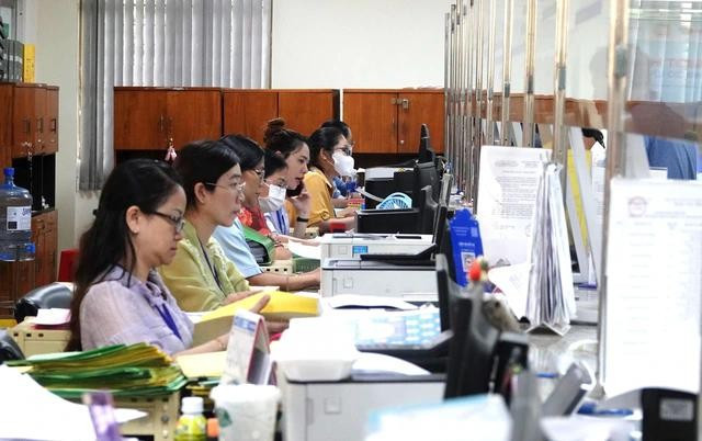 Sau sắp xếp, số lượng cán bộ, công chức, viên chức cấp tỉnh tối đa không vượt quá tổng số cán bộ, công chức, viên chức trước sắp xếp Sau sắp xếp, số lượng cán bộ, công chức, viên chức cấp tỉnh tối đa không vượt quá tổng số cán bộ, công chức, viên chức trước sắp xếp