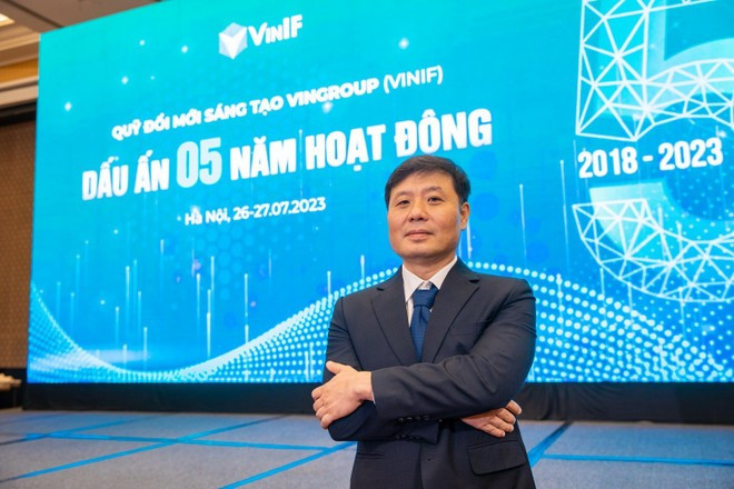 Giáo sư, Tiến sĩ khoa học Vũ Hà Văn, Đại học Yale (Mỹ), nguyên Giám đốc Khoa học Viện Nghiên cứu dữ liệu lớn VinBigData (Vingroup). (Ảnh: Minh Sơn/Vietnam+) Giáo sư, Tiến sĩ khoa học Vũ Hà Văn, Đại học Yale (Mỹ), nguyên Giám đốc Khoa học Viện Nghiên cứu dữ liệu lớn VinBigData (Vingroup). (Ảnh: Minh Sơn/Vietnam+)