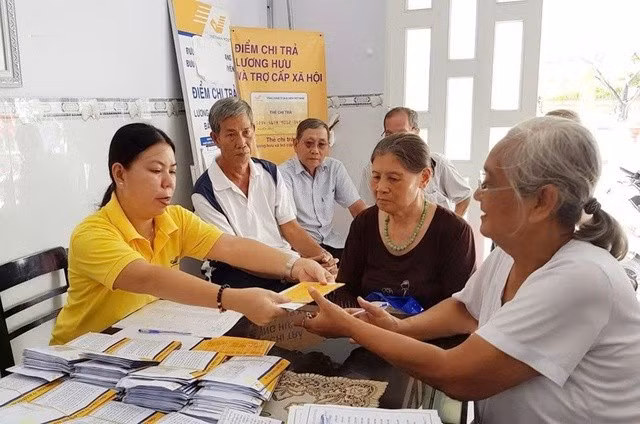 Tại các điểm chi của bưu điện, lương hưu, trợ cấp BHXH được chi trả từ ngày 7 - 10 hằng tháng