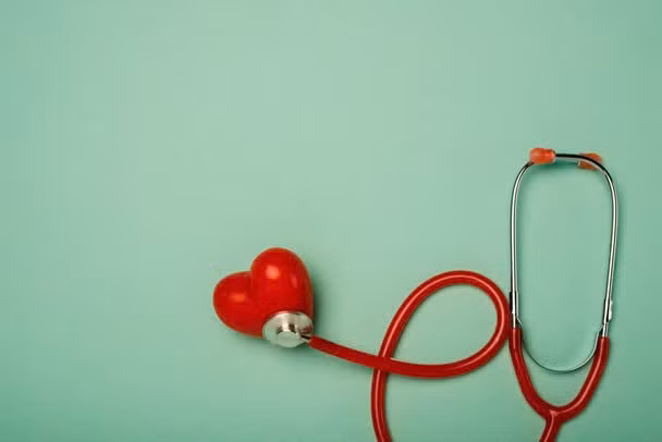 Không có mối liên hệ trực tiếp nào giữa việc thường xuyên ăn đồ cay và các cơn đau tim