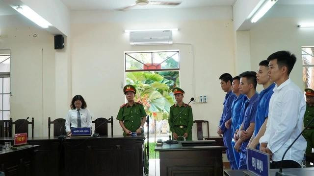 Các bị cáo tại phiên tòa Các bị cáo tại phiên tòa