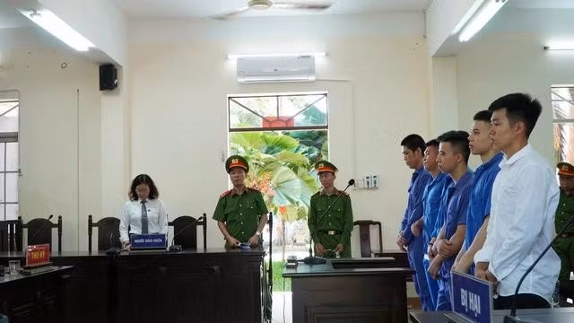 Các bị cáo tại phiên tòa