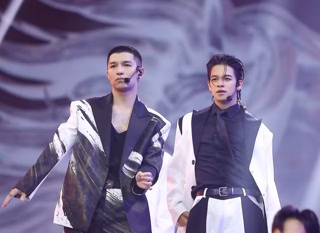 Nhóm nhạc Sx7 của Cường Seven và Trọng Hiếu gây chú ý