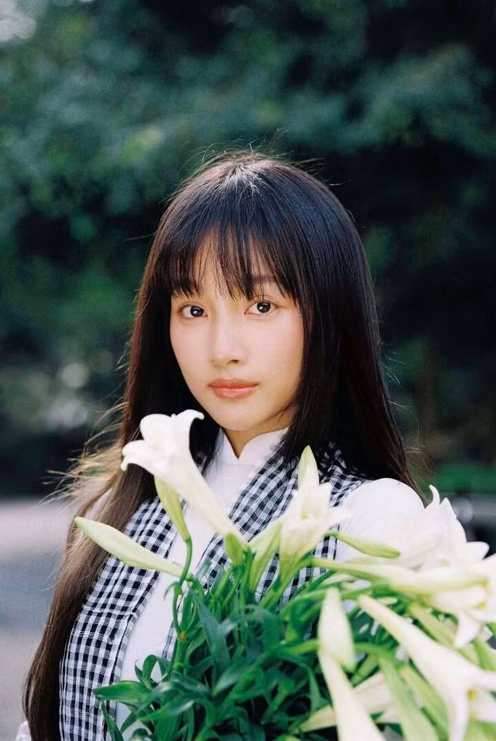 Nhà sản xuất cho biết Phương Thanh giản dị, ngây thơ nhưng cũng rất điện ảnh mà đoàn phim tìm kiếm cho nhân vật.