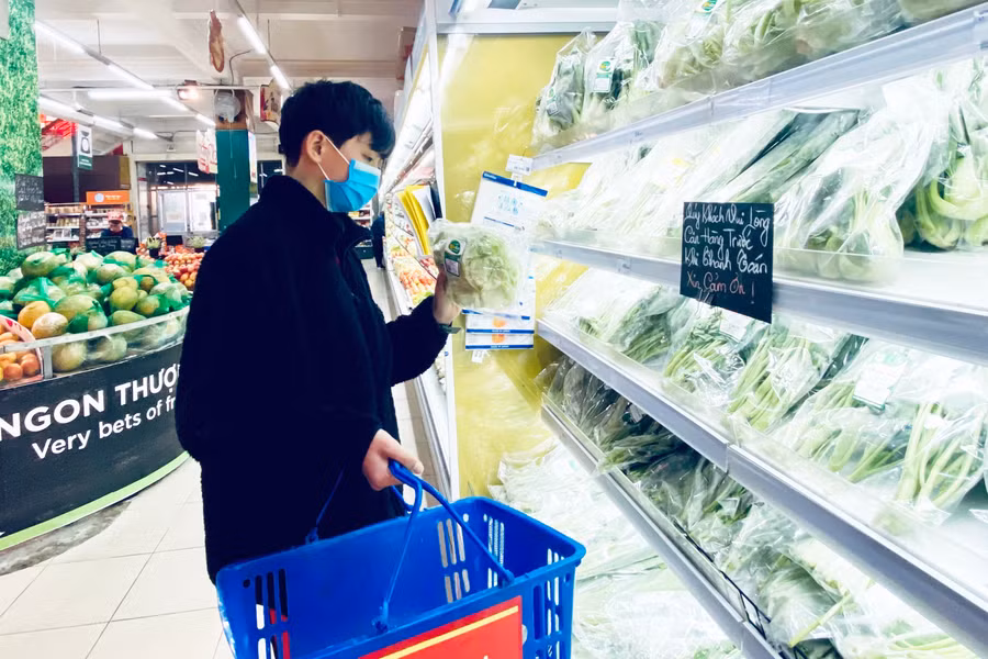 nhieu-nguoi-tieu-dung-da-chiu-chi-de-mua-thuc-pham-huu-co-vi-suc-khoe-anh-ha-duy.jpg