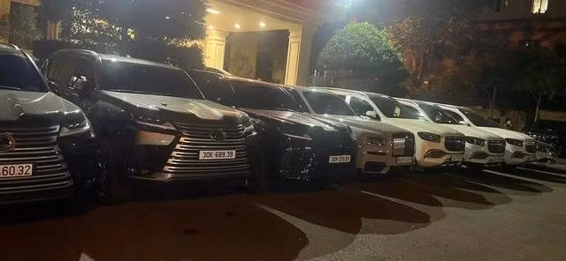 Công an thu giữ hàng loạt xe sang trong đường dây lừa đảo bằng đồng năng lượng MPX