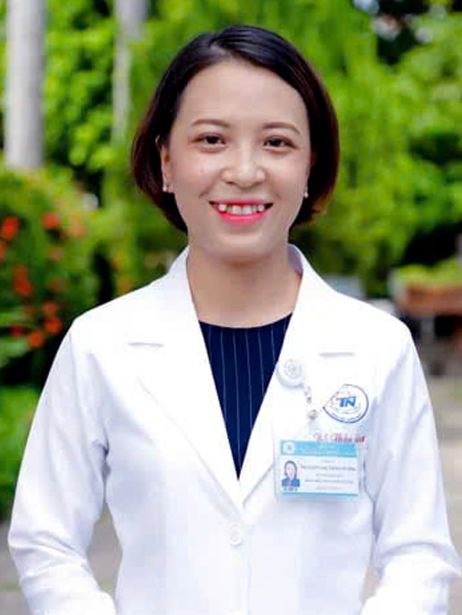 ThS. BS Nguyễn Thị Thảo Sương - Chi hội trưởng Chi Hội thầy thuốc trẻ, Phó trưởng khoa Điều trị cán bộ cao cấp, Bệnh viện Thống Nhất. ThS. BS Nguyễn Thị Thảo Sương - Chi hội trưởng Chi Hội thầy thuốc trẻ, Phó trưởng khoa Điều trị cán bộ cao cấp, Bệnh viện Thống Nhất.