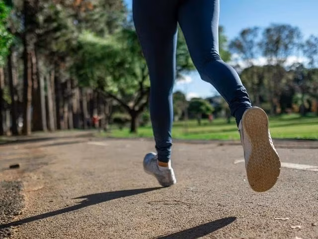 Chạy bộ ít nhất 2 km/ngày sẽ mang lại nhiều lợi ích sức khỏe