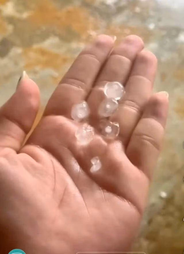 Chiều 7.5, nhiều khu vực ở H.Bác Ái xuất hiện mưa đá