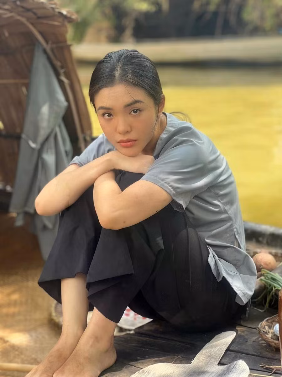 Tạo hình trước đó của YeYe Nhật Hạ gây tranh luận