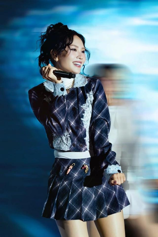 Mai Phương ngày càng tự tin trong phong cách trình diễn