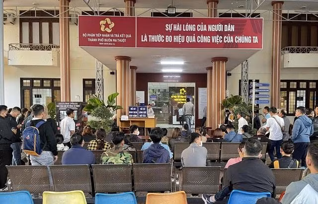 Lượng người làm thủ tục hành chính về đất đai ở Buôn Ma Thuột tăng cao thời gian gần đây