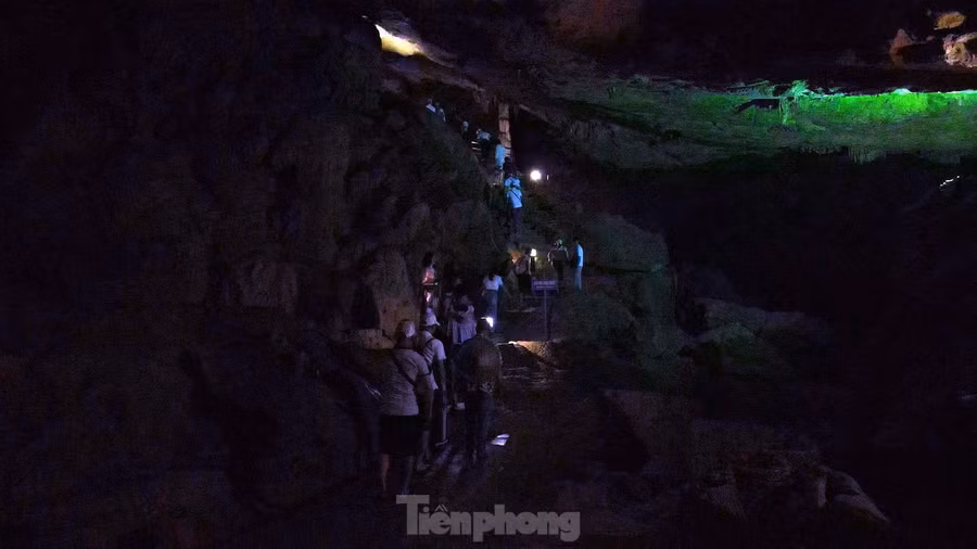 Với giá trị về mặt tự nhiên, văn hóa và lịch sử, động Ngườm Ngao đã trở thành điểm đến hấp dẫn của nhiều du khách trong và ngoài nước. Nếu bạn có dịp đến Cao Bằng, hãy nhớ ghé thăm động Ngườm Ngao để chiêm ngưỡng vẻ đẹp huyền bí của thiên nhiên.