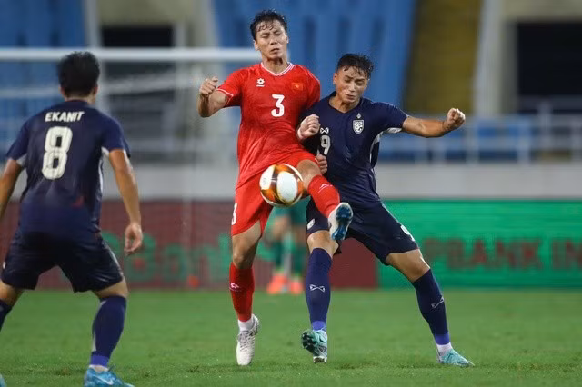 Quế Ngọc Hải vẫn luôn là một trong những trung vệ xuất sắc nhất của bóng đá Việt Nam