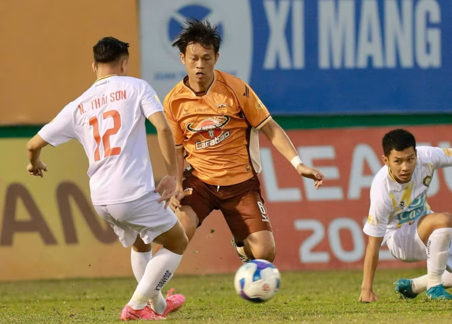 CLB HAGL thiếu vắng tiền vệ Trần Thanh Sơn ở vòng 8 V.League.