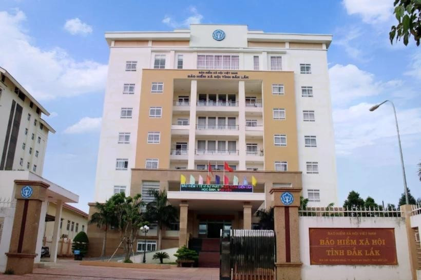 Trụ sở Bảo hiểm xã hội tỉnh Đắk Lắk nay là Bảo hiểm khu vực XXVI đóng tại số 16 Đoàn Khuê, phường Tân An, thành phố Buôn Ma Thuột, tỉnh Đắk Lắk). Ảnh: BHXH tỉnh Đắk Lắk). Trụ sở Bảo hiểm xã hội tỉnh Đắk Lắk nay là Bảo hiểm khu vực XXVI đóng tại số 16 Đoàn Khuê, phường Tân An, thành phố Buôn Ma Thuột, tỉnh Đắk Lắk). Ảnh: BHXH tỉnh Đắk Lắk).