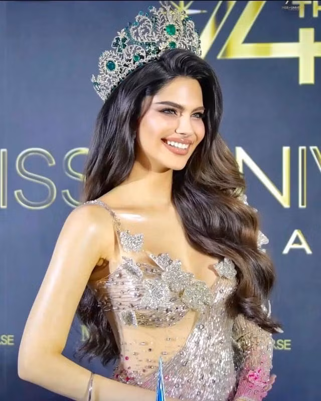 Rachel Gupta không còn là Hoa hậu Hòa bình Quốc tế sau mâu thuẫn với ban tổ chức