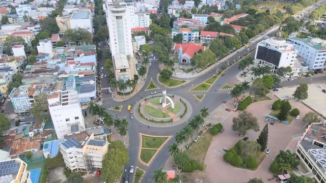 Từ năm 2020 đến nay, chính quyền các cấp tỉnh Đắk Lắk đã tổ chức tuyên truyền, vận động, tạo điều kiện cho 42 người hồi hương về Việt Nam đoàn tụ với gia đình.