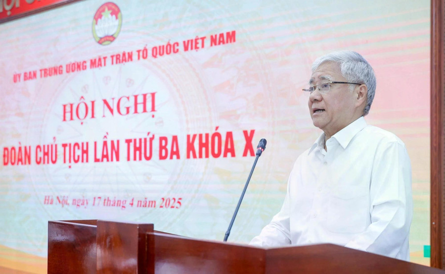 Chủ tịch Ủy ban T.Ư MTTQ Việt Nam Đỗ Văn Chiến Chủ tịch Ủy ban T.Ư MTTQ Việt Nam Đỗ Văn Chiến