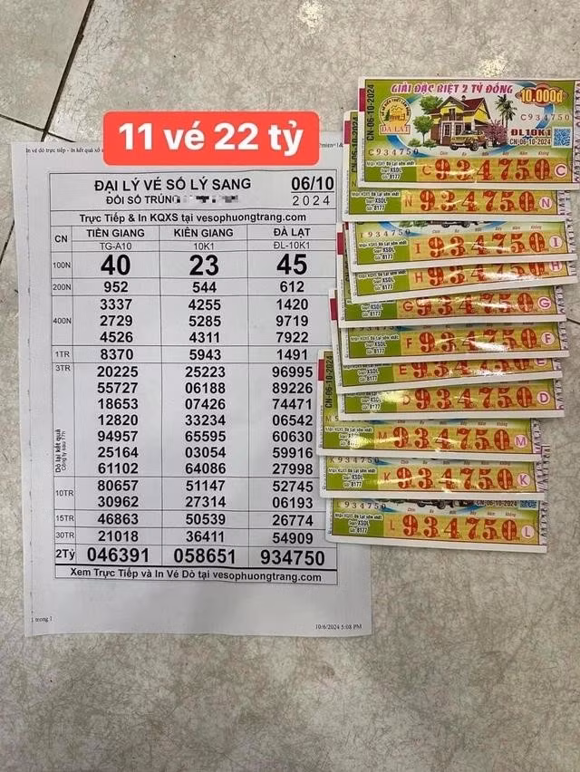 Hình ảnh 11 tờ vé số trúng giải độc đắc được chia sẻ trên mạng xã hội