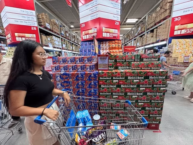 Giá bia Tết đang giảm giá