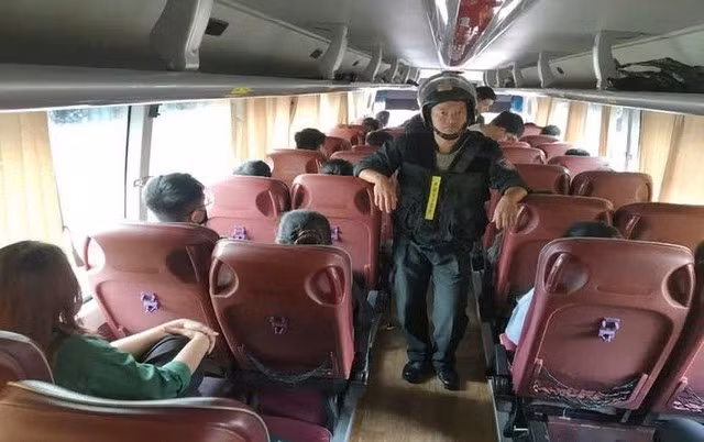 Công ty Lộc Phúc dụ dỗ khách hàng lên xe, chở từ TP.HCM về Đồng Nai mua dự án ma rồi chiếm đoạt tiền của khách hàng