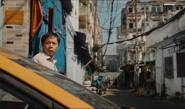 Qua phần thể hiện của Thái Hòa, khán giả có thể không đồng tình, nhưng vẫn bị kéo vào vòng xoáy cảm xúc của nam chính