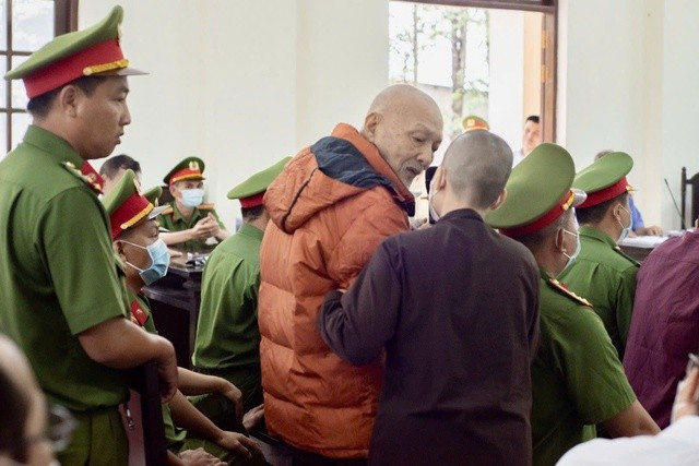 Bị cáo Lê Tùng Vân ra tòa trong vụ án trước đó Bị cáo Lê Tùng Vân ra tòa trong vụ án trước đó