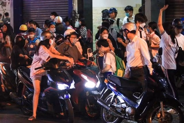 Theo quy định của thông tư mới, tổ chức, cá nhân đứng ra tổ chức dạy thêm học thêm ngoài nhà trường có thu tiền của học sinh phải đăng ký kinh doanh để chịu sự quản lý theo quy định của luật Doanh nghiệp