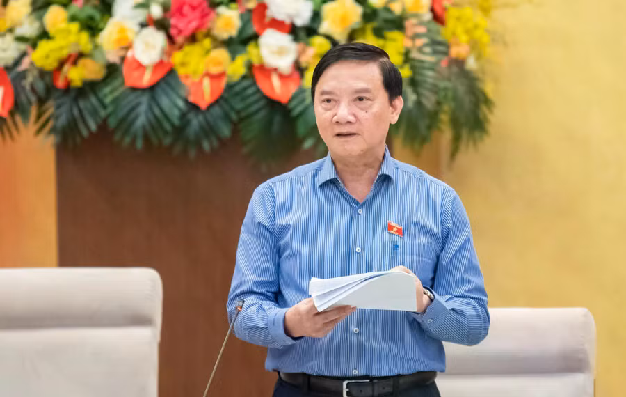 Phó chủ tịch Quốc hội Nguyễn Khắc Định điều hành phiên họp