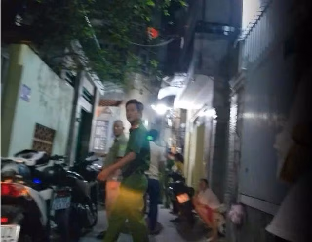 Rất đông lực lượng công an có mặt tại hiện trường vụ việc