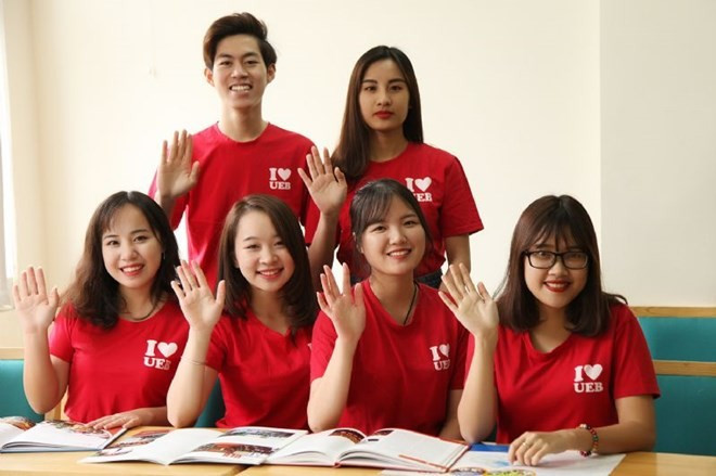 Thí sinh đạt 8 điểm Toán mới được xét kết hợp học bạ vào trường Đại học Kinh tế 2025. (Ảnh minh hoạ) Thí sinh đạt 8 điểm Toán mới được xét kết hợp học bạ vào trường Đại học Kinh tế 2025. (Ảnh minh hoạ)