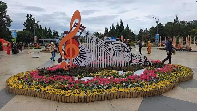 Vườn hoa TP.Đà Lạt rực rỡ khoe sắc