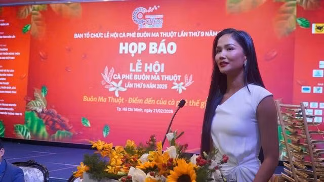 Hoa hậu H'Hen Niê - Đại sứ Lễ hội cà phê Buôn Ma Thuột
