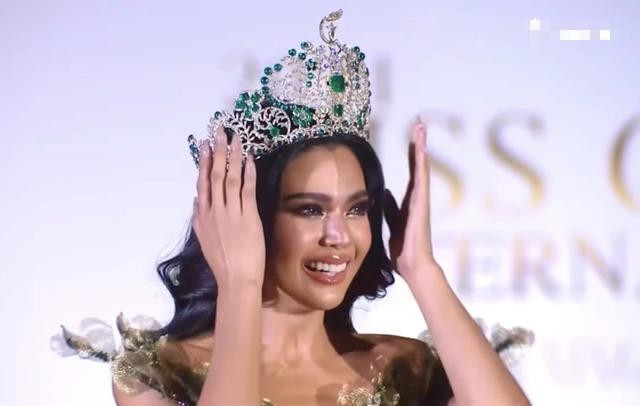 Christine Juliane Opiaza xúc động khi chính thức trở thành Miss Grand International 2024 Christine Juliane Opiaza xúc động khi chính thức trở thành Miss Grand International 2024