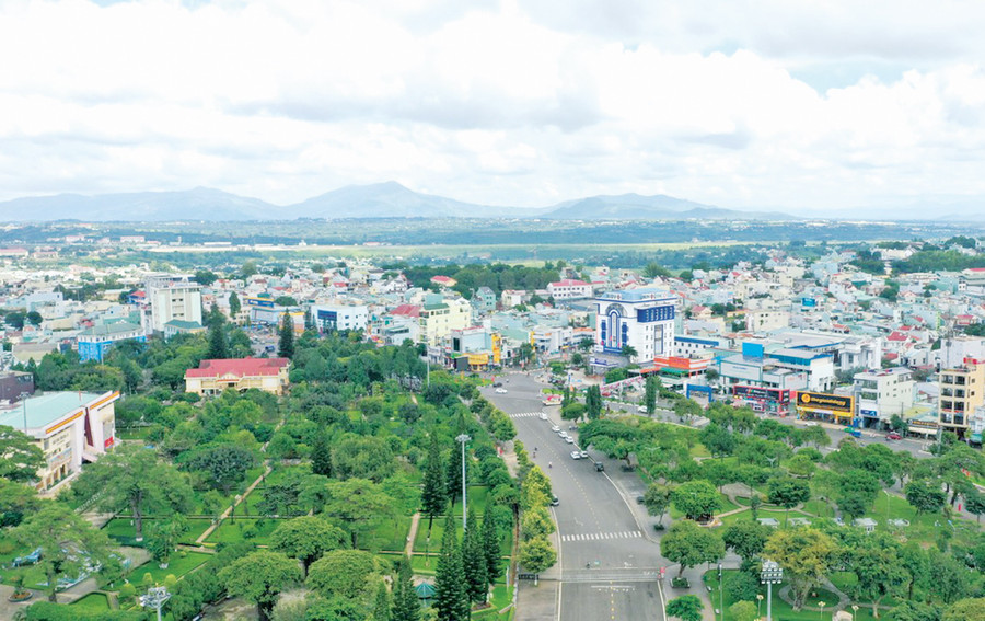 Thành phố Pleiku ngày càng phát triển, xứng tầm đô thị động lực khu vực Bắc Tây Nguyên. Ảnh: Q.T 1-5898.jpg
