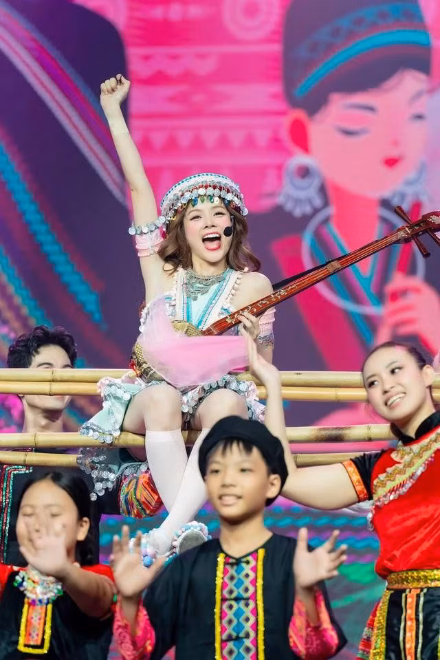 Sau thất bại ở 2 đường đua trước, Mie giành chiến thắng ở đường đua đội trưởng của công diễn 5 Chị đẹp đạp gió