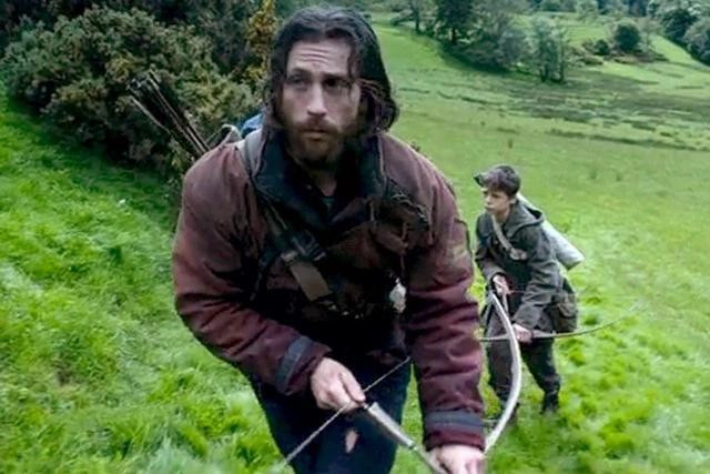 Trở lại màn ảnh rộng sau 18 năm, thương hiệu kinh dị 28 Days Later mở ra một viễn cảnh mới, quy mô và đáng sợ hơn trong phim 28 Years Later của đạo diễn Danny Boyle (từng chỉ đạo phần phim đầu tiên là 28 Days Later vào năm 2002) và biên kịch Alex Garland. Bộ 3 nghệ sĩ góp mặt trong phim gồm Jodie Comer, Aaron Taylor-Johnson và Ralph Fiennes. Lấy bối cảnh sau 28 năm kể từ khi một loại virus lan ra khỏi phòng thí nghiệm, một người cha và người con rời hòn đảo biệt lập mà họ đang sống để tiến vào đất liền thực hiện những nhiệm vụ bí mật. Họ phát hiện ra những điều kinh hoàng khi bước ra thế giới rộng lớn hơn. Phim dự kiến chiếu ngày 20.6