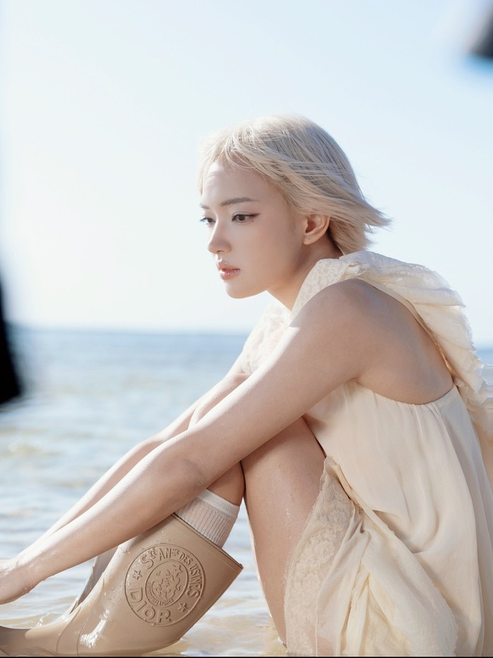 Châu Bùi có xuất thân là một fashionista (tạo xu hướng thời trang)