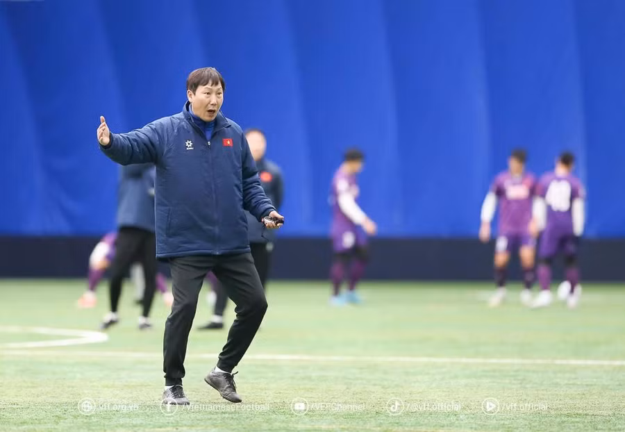 HLV Kim Sang-sik đang rất tự tin sau chuyến tập huấn ở Hàn Quốc