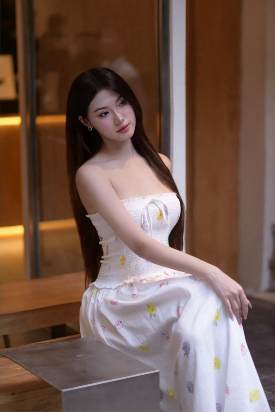 Người đẹp chia sẻ cô tự hào khi được mọi người biết đến là &quot;cô gái cao nhất Hoa hậu Việt Nam 2024&quot;. Thu Thảo cho rằng chiều cao là lợi thế trong cuộc thi nhan sắc nhưng muốn đăng quang cần nhiều yếu tố hơn. &quot;Tôi nghĩ bản thân cần phải trau dồi, học hỏi nhiều hơn nữa tại cuộc thi. Tôi hy vọng mình sẽ có cơ hội chạm được ngôi vị cao nhất&quot;, cô bày tỏ