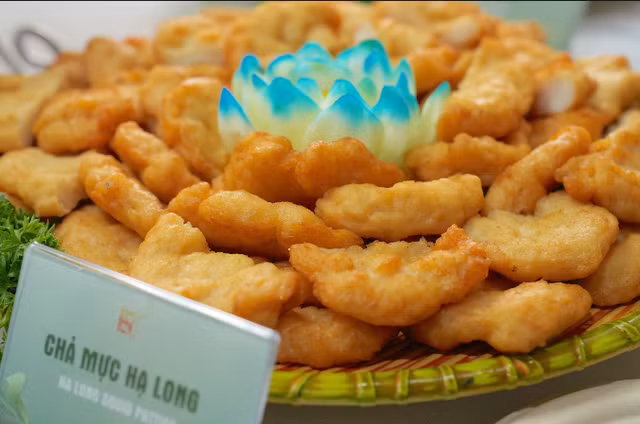 Món chả mực Hạ Long