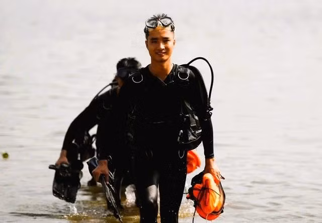 Hoàn thành khoa mục lặn