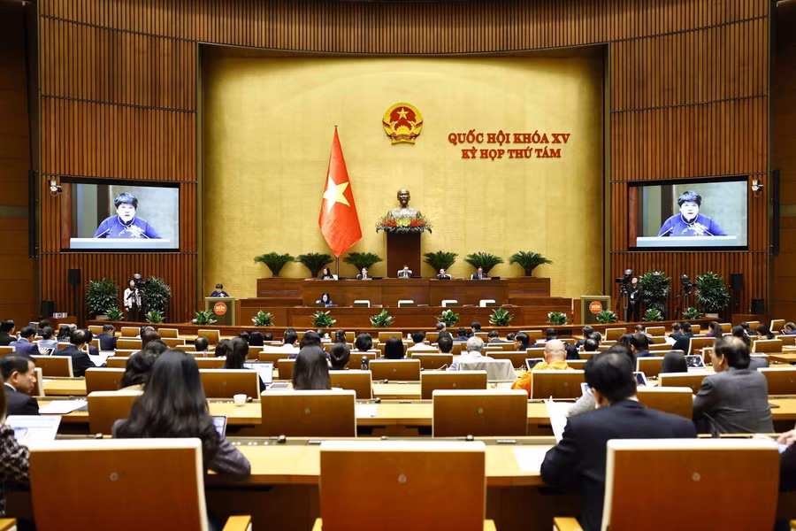 Tiếp tục chương trình Kỳ họp thứ 8, Quốc hội khóa XV, chiều 27/11/2024, Quốc hội Nghe Tờ trình, Báo cáo thẩm tra về việc tiếp tục chủ trương đầu tư dự án điện hạt nhân Ninh Thuận. Ảnh: Doãn Tấn – TTXVN