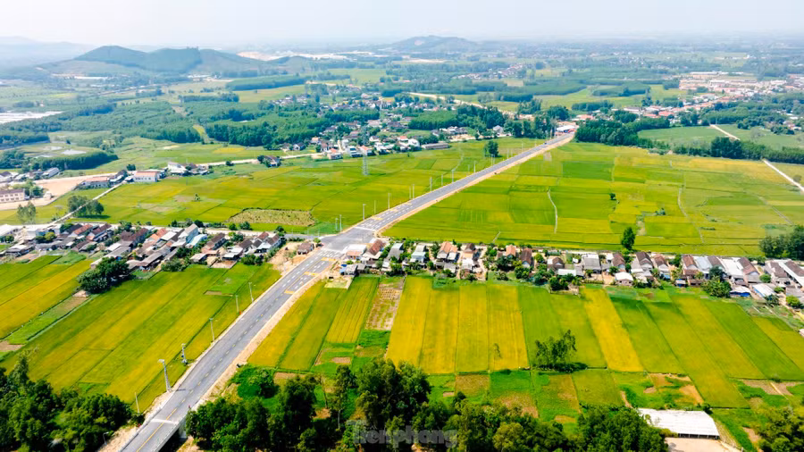 Tuyến đường kết nối có chiều dài 19,45km. Ảnh: Dũng Nhân