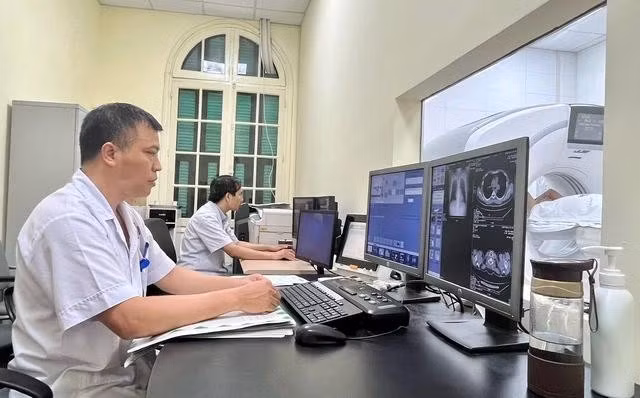 VN hiện ứng dụng nhiều kỹ thuật mới giúp chẩn đoán sớm, điều trị sớm ung thư