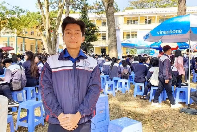 Lê Thanh Nguyên Huy, giải nhì học sinh giỏi quốc gia tiếng Anh, IELTS 8.0